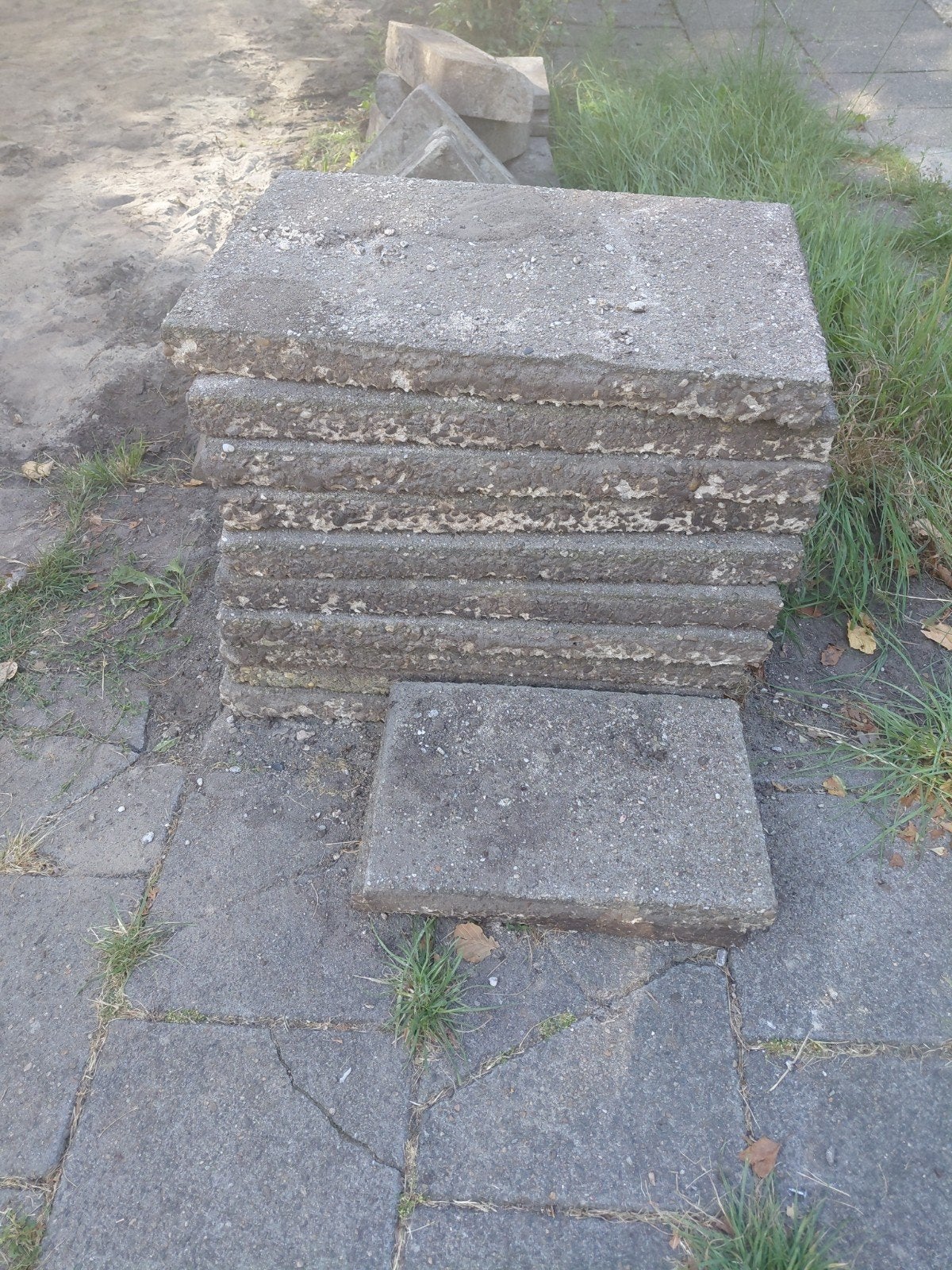 Grindtegels - Gratis, Ophalen, Gebruikt, Minder dan 5 m², Beton