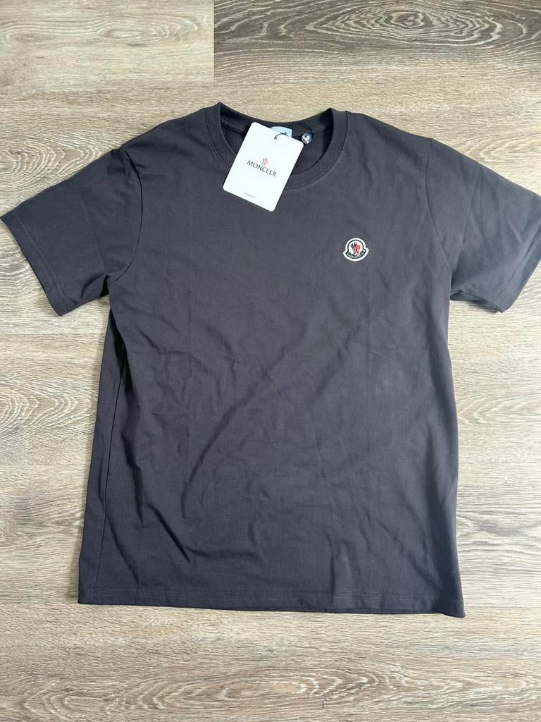 Moncler t shirt, Maat S, M, Ophalen of Verzenden, Zo goed als nieuw, Zwart