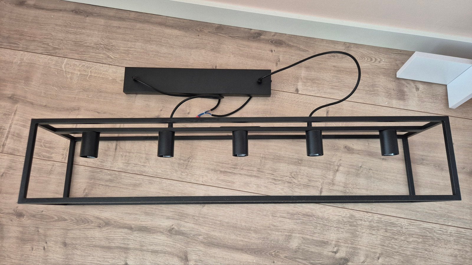 Zwarte industriële hanglamp 100cm breed, Ophalen, E27 (groot), Zo goed als nieuw, Metaal