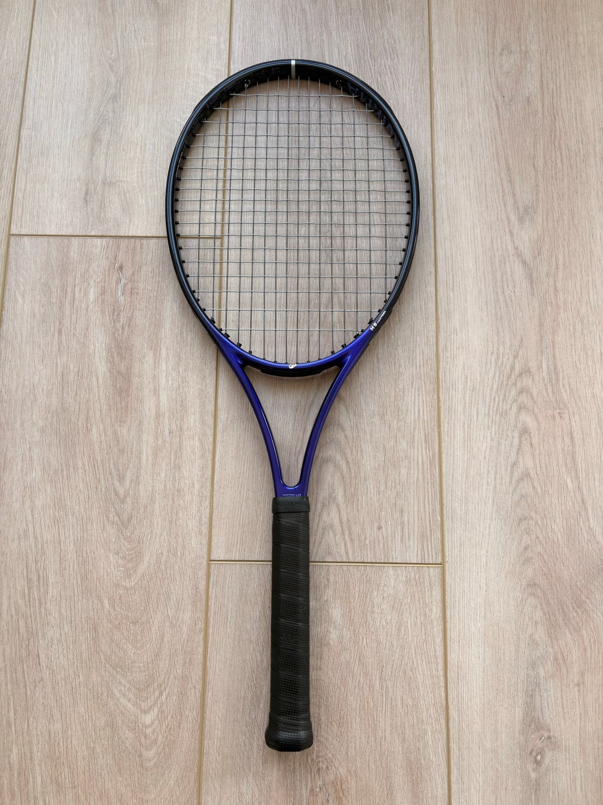 Kuikma Control Pro 305 Gael Monfils Tennisracket Nieuw, Overige merken, Nieuw, Ophalen of Verzenden, Racket