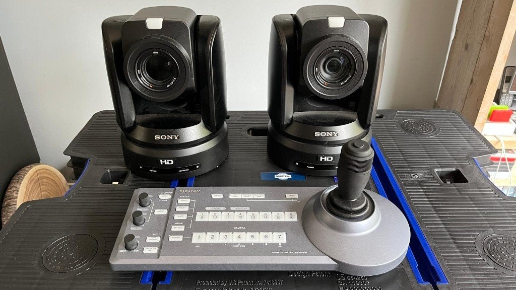 2x PTZ camera Sony BRC-H800 met IP controler RM-IP10, Ophalen, Full HD, Overige soorten, Zo goed als nieuw
