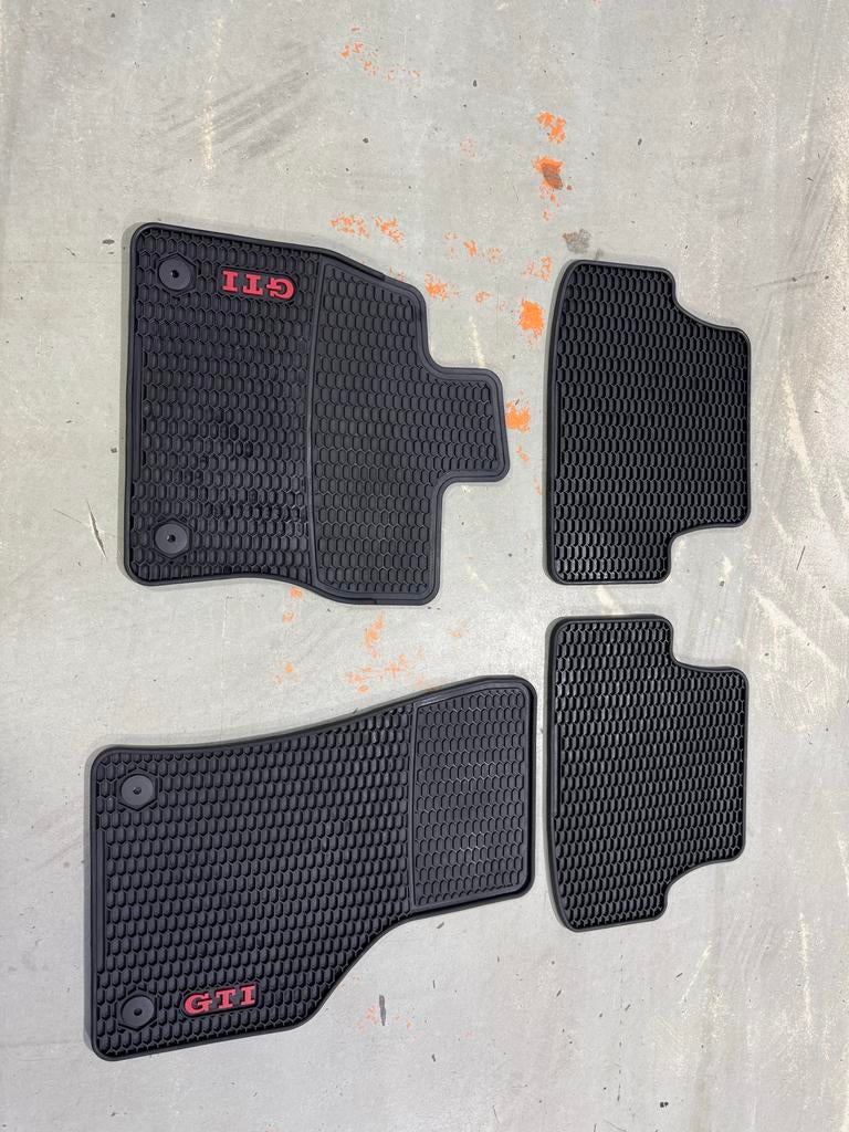 Mattenset GTI Golf 7 - Zo goed als nieuw, Verzenden, Zo goed als nieuw