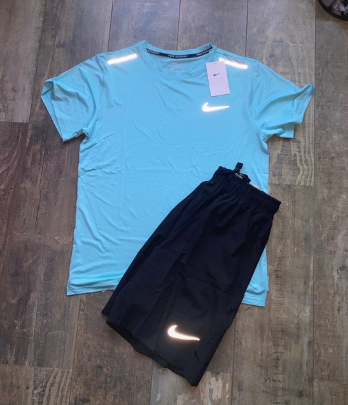 Nike Miller korte set, Kleding | Heren, Nieuw, Ophalen of Verzenden, Hardlopen of Fietsen, Maat 48/50 (M)