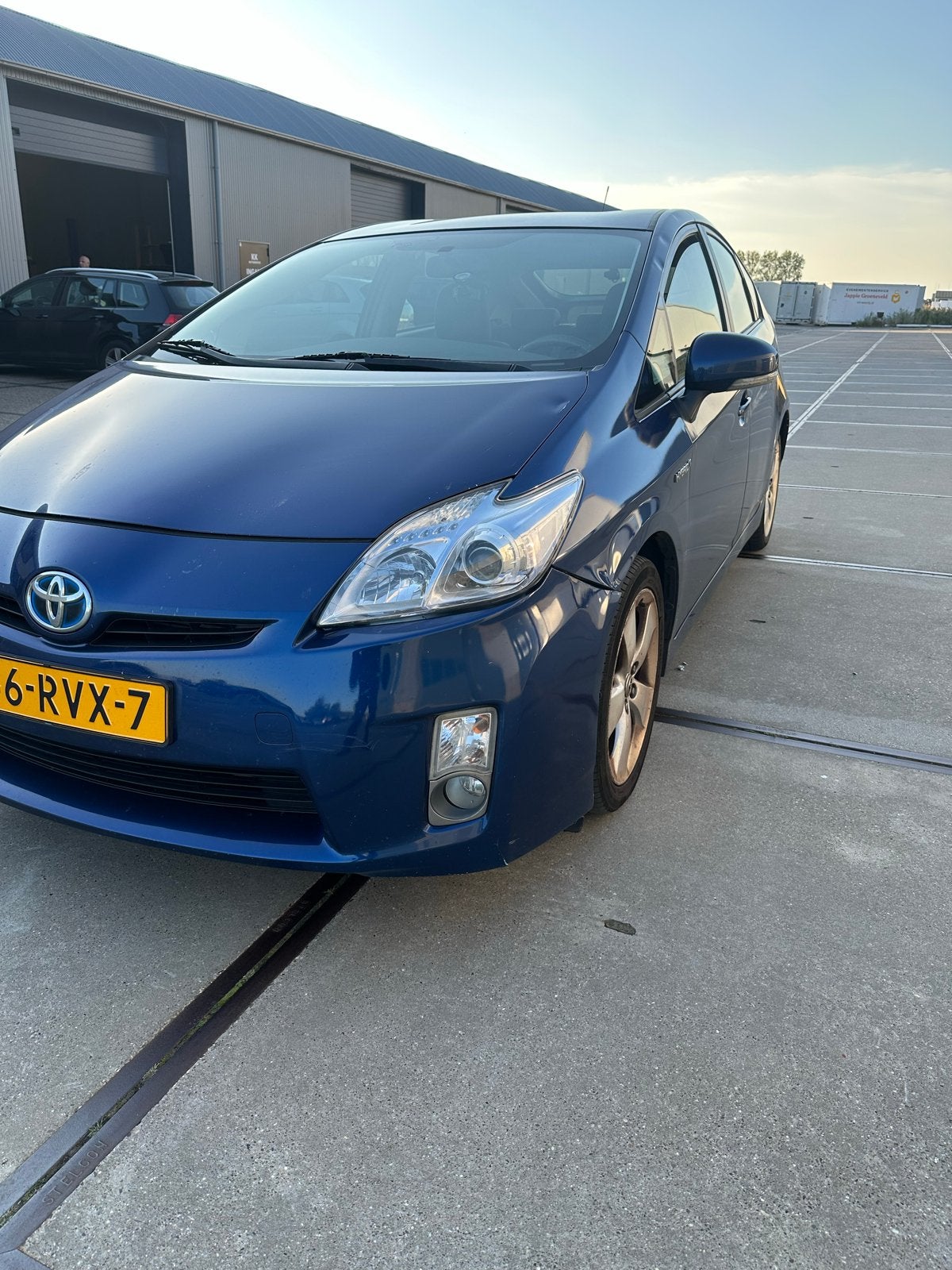 Toyota Prius 1.8 Full Hybrid 136PK Aut 2011 Blauw, Auto's, 1345 kg, 4 cilinders, Blauw, Origineel Nederlands