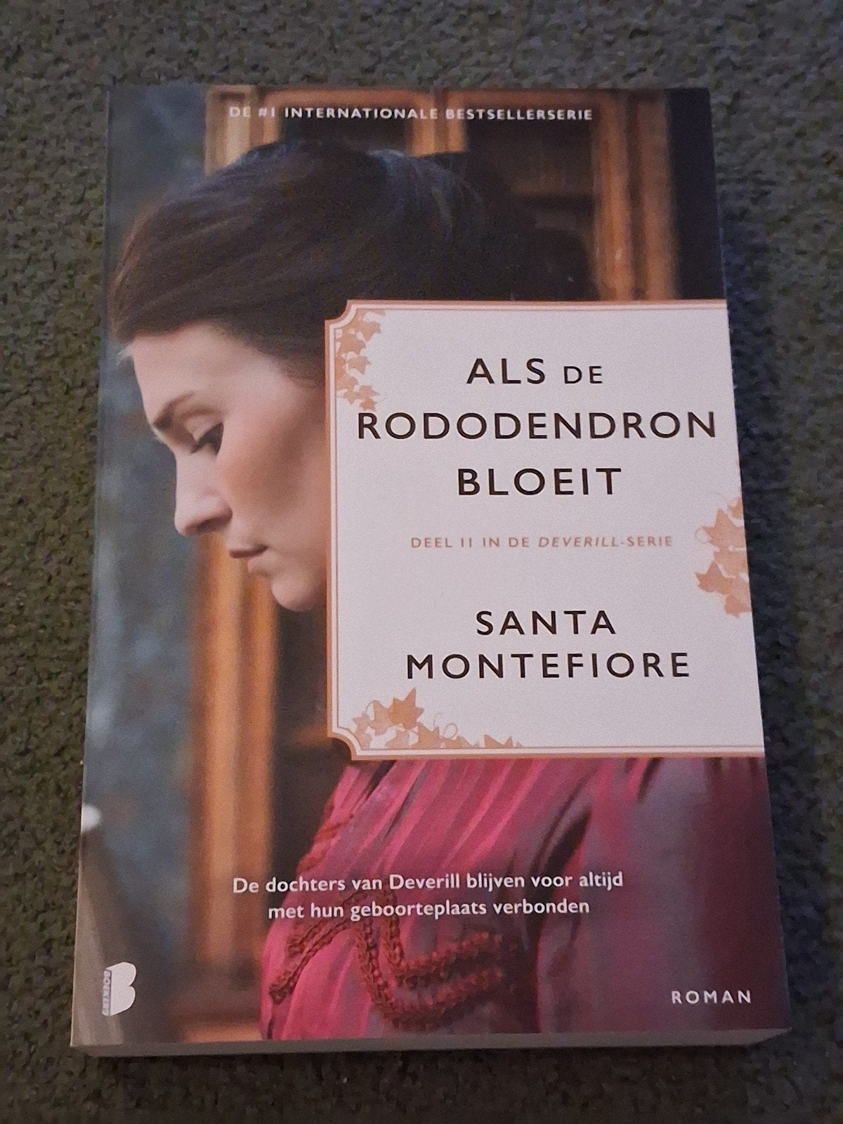 Als de rododendron bloeit - Santa Montefiore, Boeken, Ophalen of Verzenden, Zo goed als nieuw, Santa Montefiore, Nederland