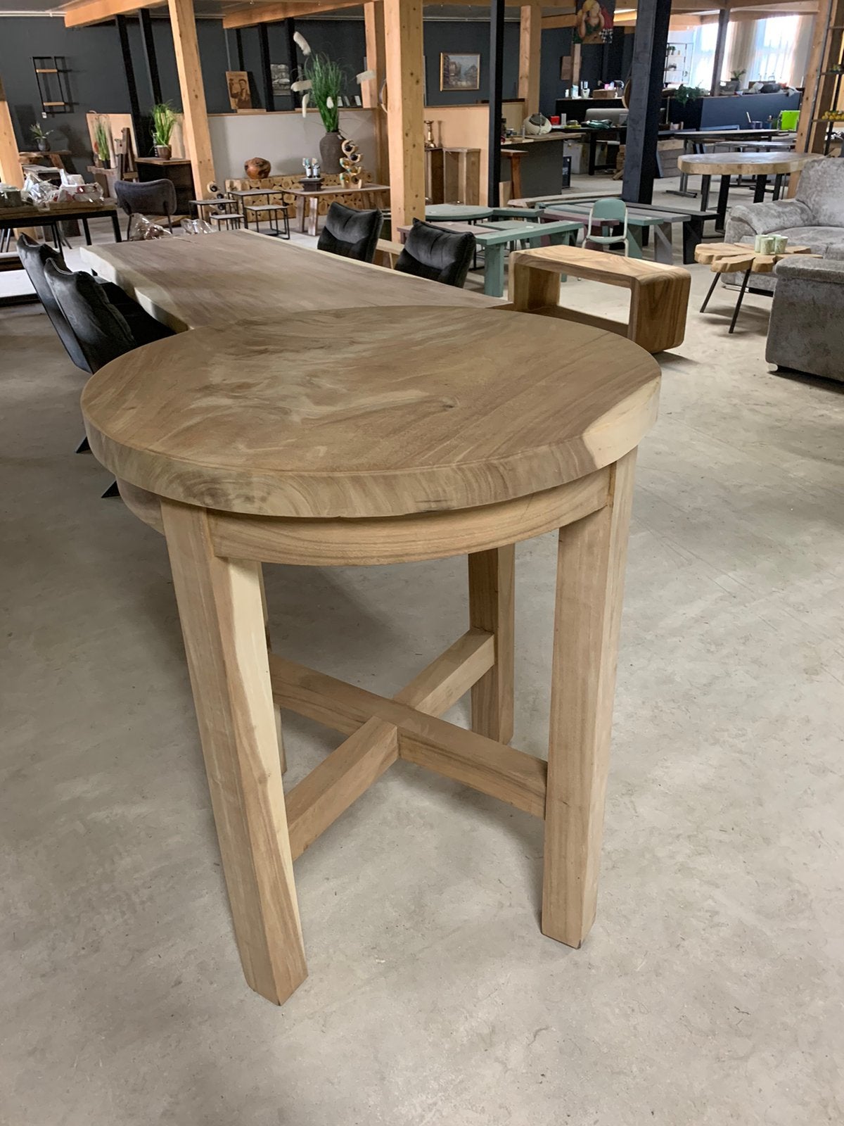 Ronde nieuwe bartafel Suar hout, Ophalen, Koopmans HH, Hofstede 1 Lienden, Nieuw