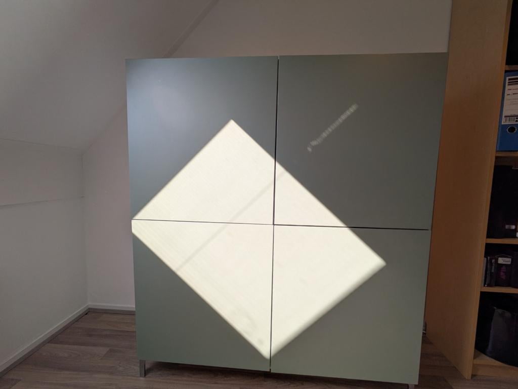 2x IKEA Besta kasten met deuren en poten - 120x42x64 cm, Ophalen, Zo goed als nieuw