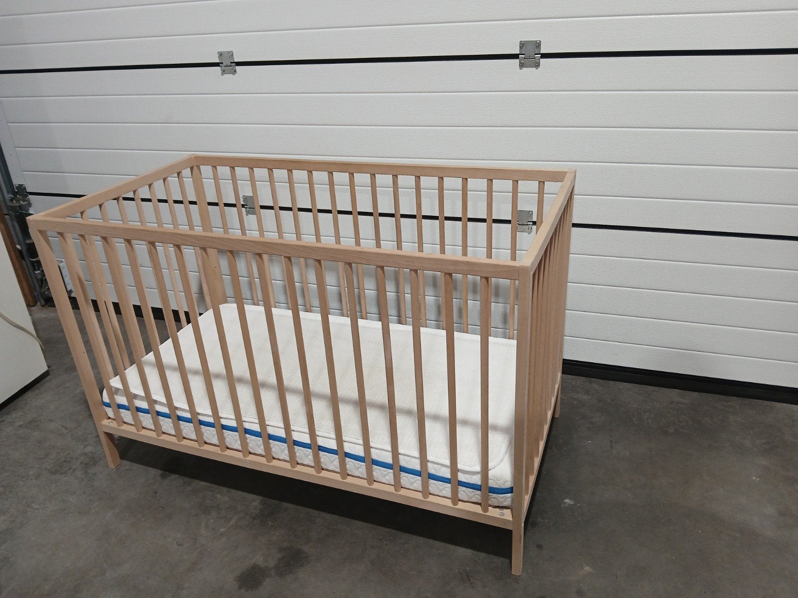 baby bed met alle toebehoren, lakentjes /dekentjes /slaapzak, Ophalen, Zo goed als nieuw, Ledikant