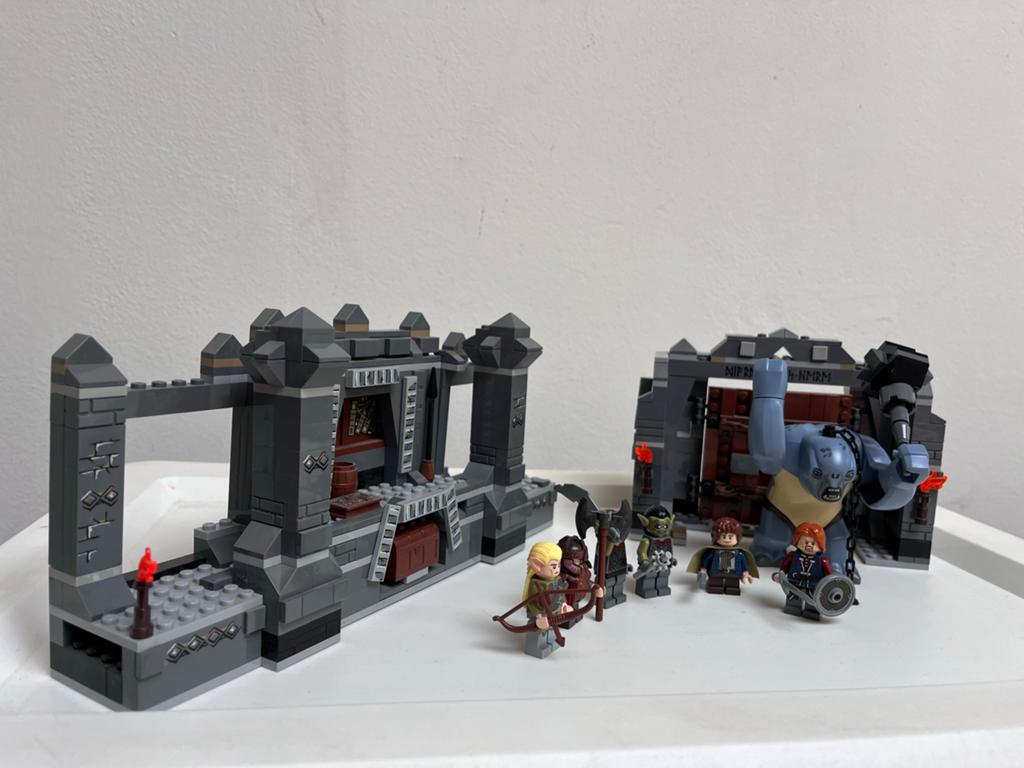 LEGO 9473 The Mines of Moria, Kinderen en Baby's, Speelgoed | Duplo en Lego, Ophalen of Verzenden, Gebruikt, Lego