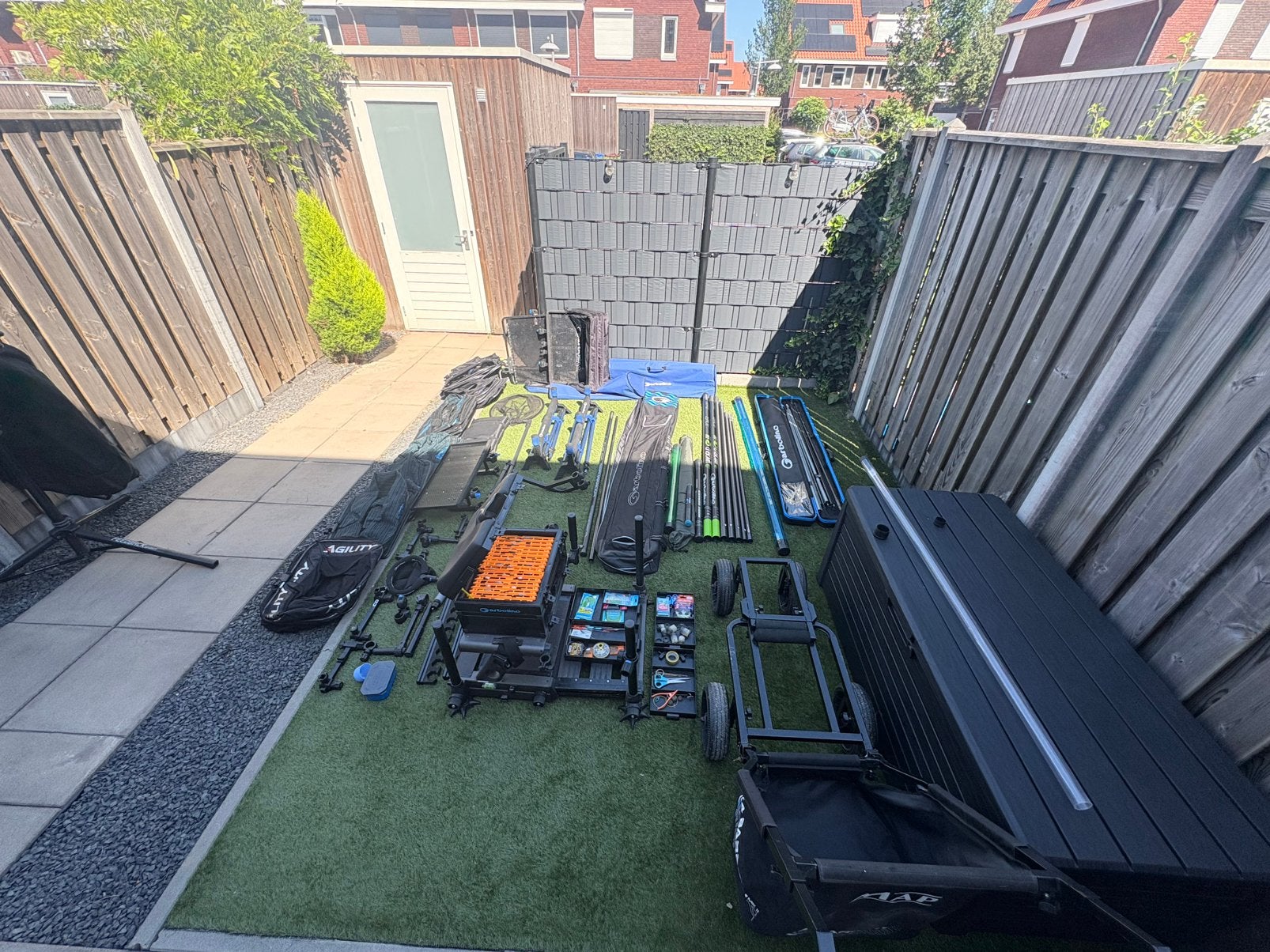 Meer dan complete commercial (wedstrijd) uitrusting, Ophalen, Zo goed als nieuw, Vaste hengel