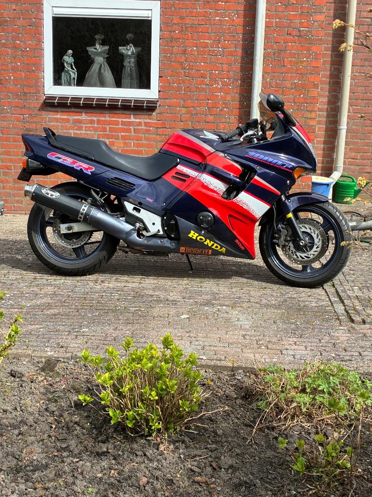 Honda CBR1000F, Sportuitlaat, 4 cilinders, Motorrijbewijs A, Gebruikt