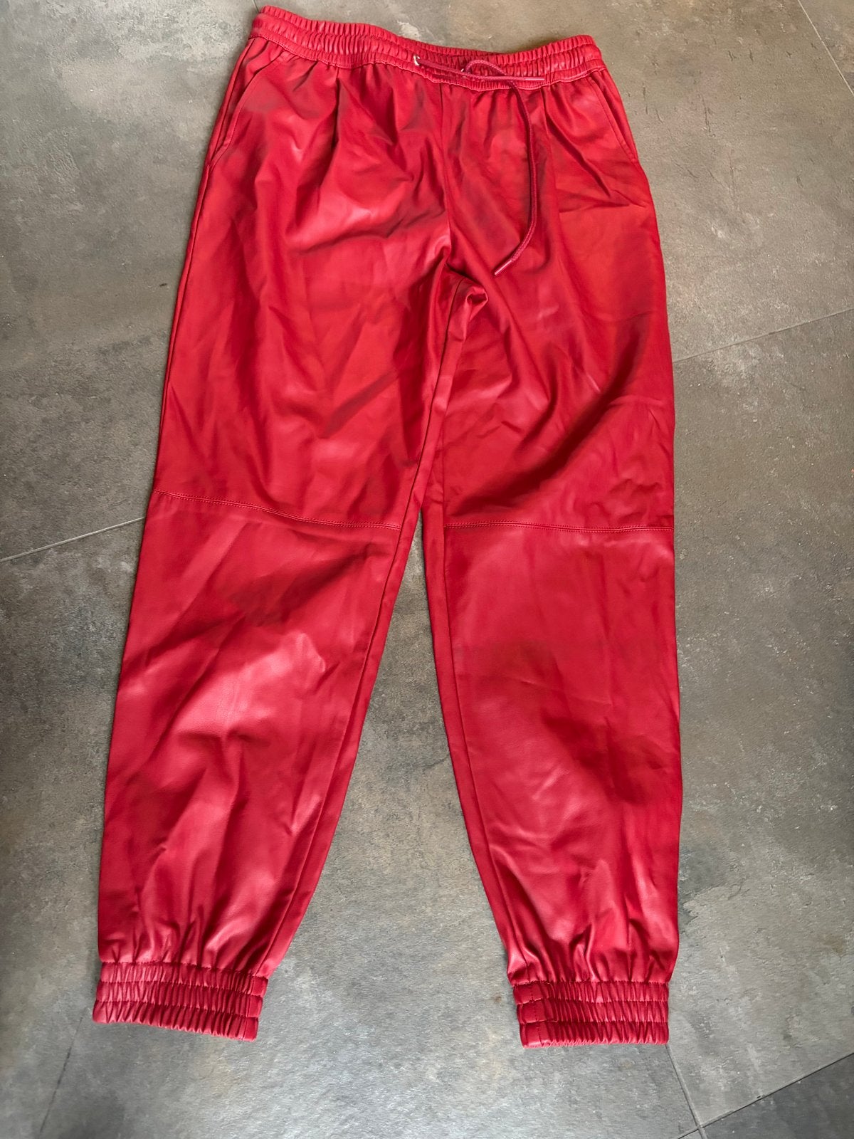 Zara rode faux leren jogger broek - Maat S, Kleding | Dames, Ophalen of Verzenden, Zo goed als nieuw, Maat 36 (S), Lang