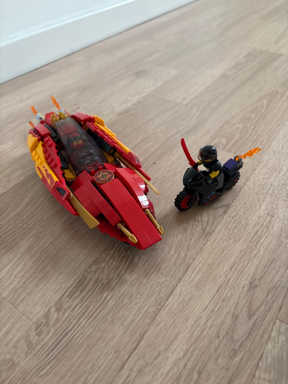LEGO Ninjago 70638 Katana V11 & 70664 Spinjitzu Lloyd vs. Ga, Kinderen en Baby's, Lego, Ophalen of Verzenden, Zo goed als nieuw