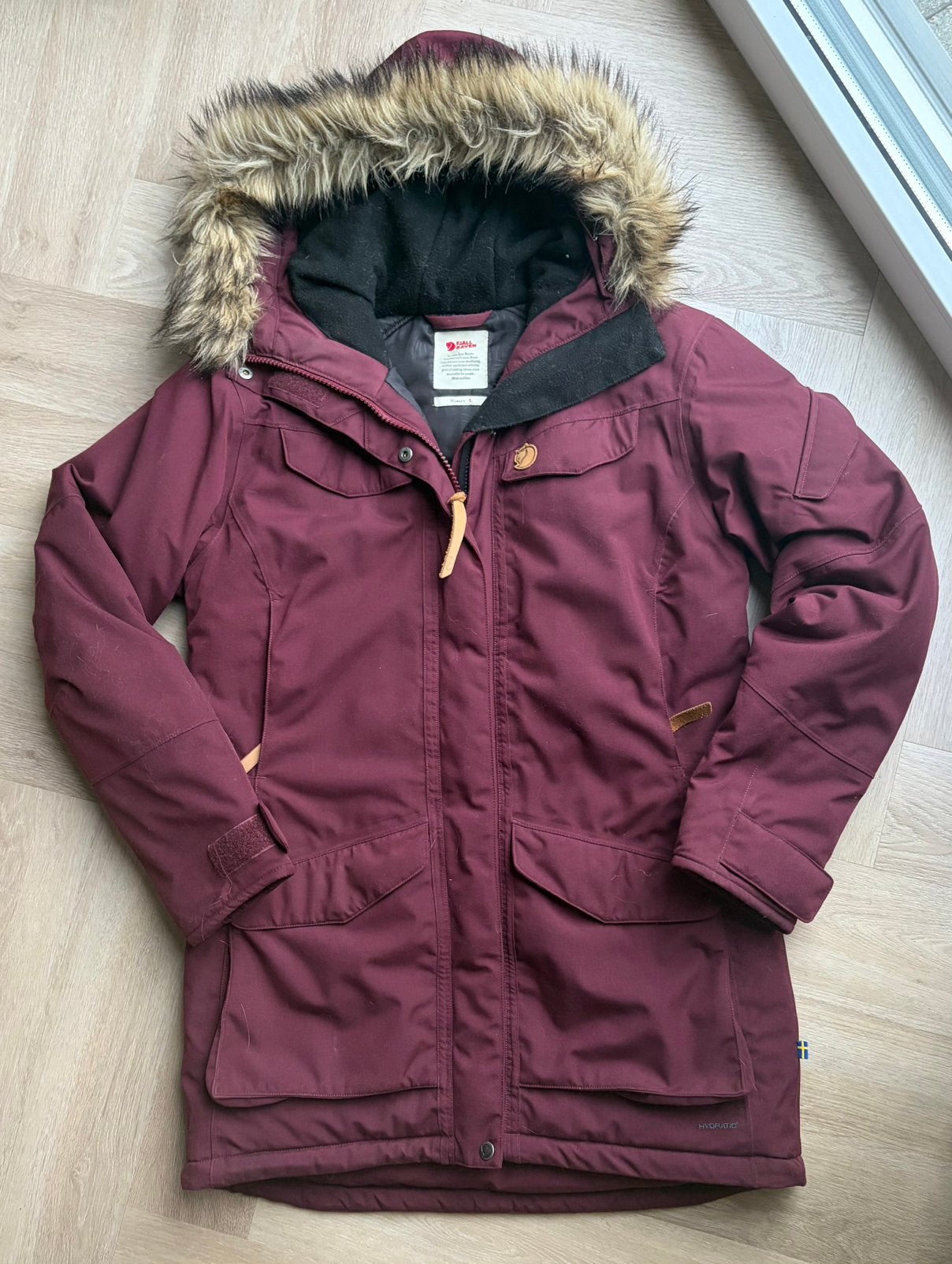 fjallraven winterjas S, Kleding | Dames, Ophalen of Verzenden, Zo goed als nieuw, Maat 36 (S), Rood