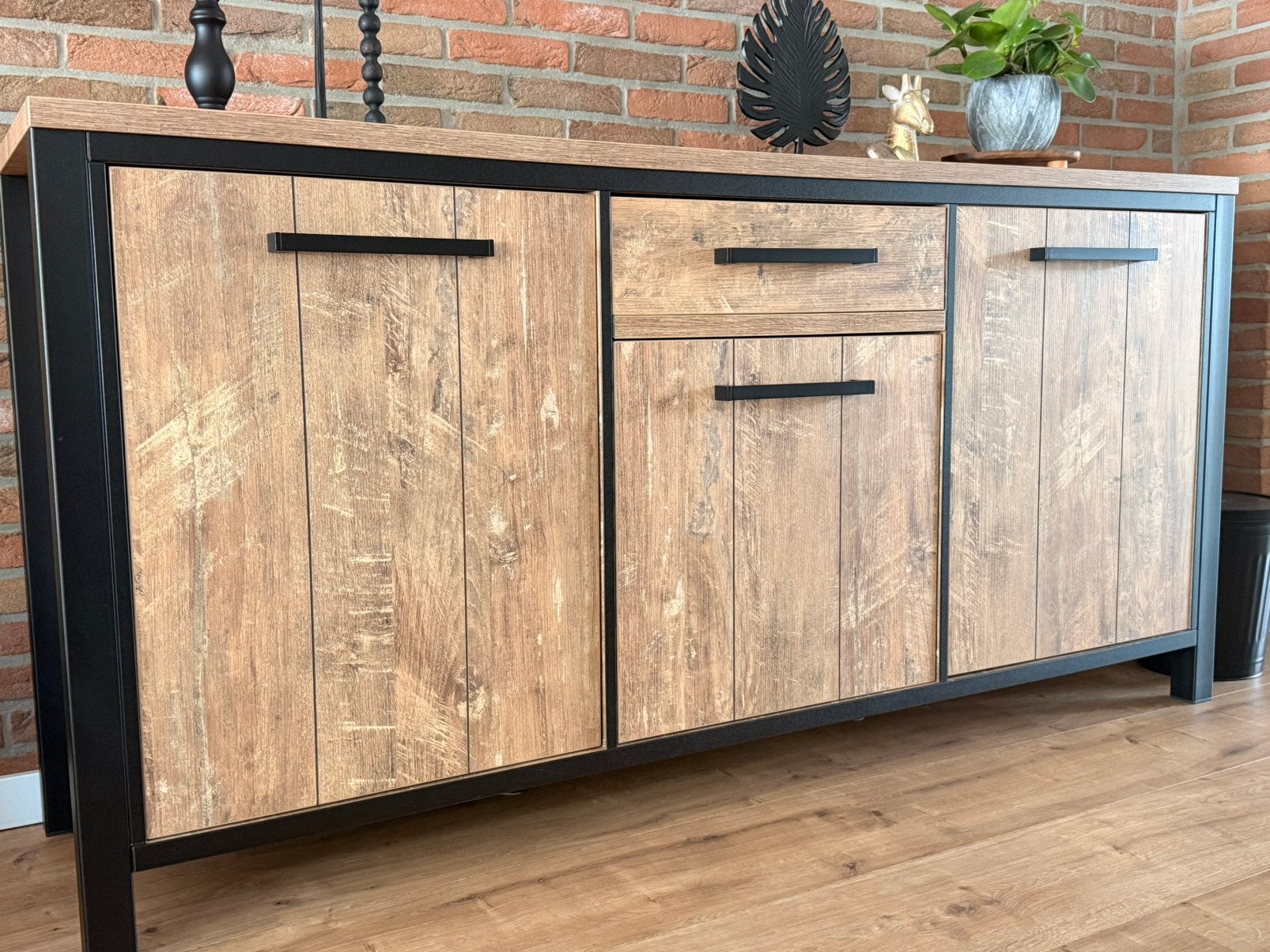 Te koop dressoir en salontafel, Ophalen, Zo goed als nieuw, 25 tot 50 cm