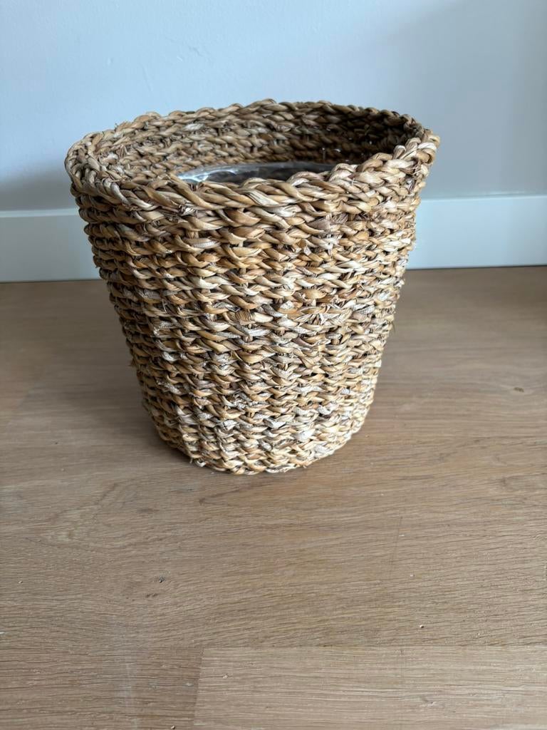 Rieten mand 23cm hoog, Gebruikt, Mand, Rond, Ophalen of Verzenden