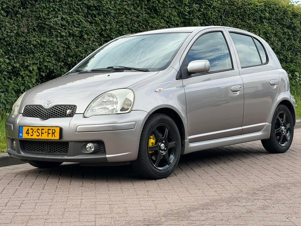 Toyota Yaris 1.5 16V Vvti 5 DEURS | TOPSPORT | 105 PK | AIRC, Auto's, Toyota, 4 cilinders, 400 kg, Bedrijf, Handgeschakeld
