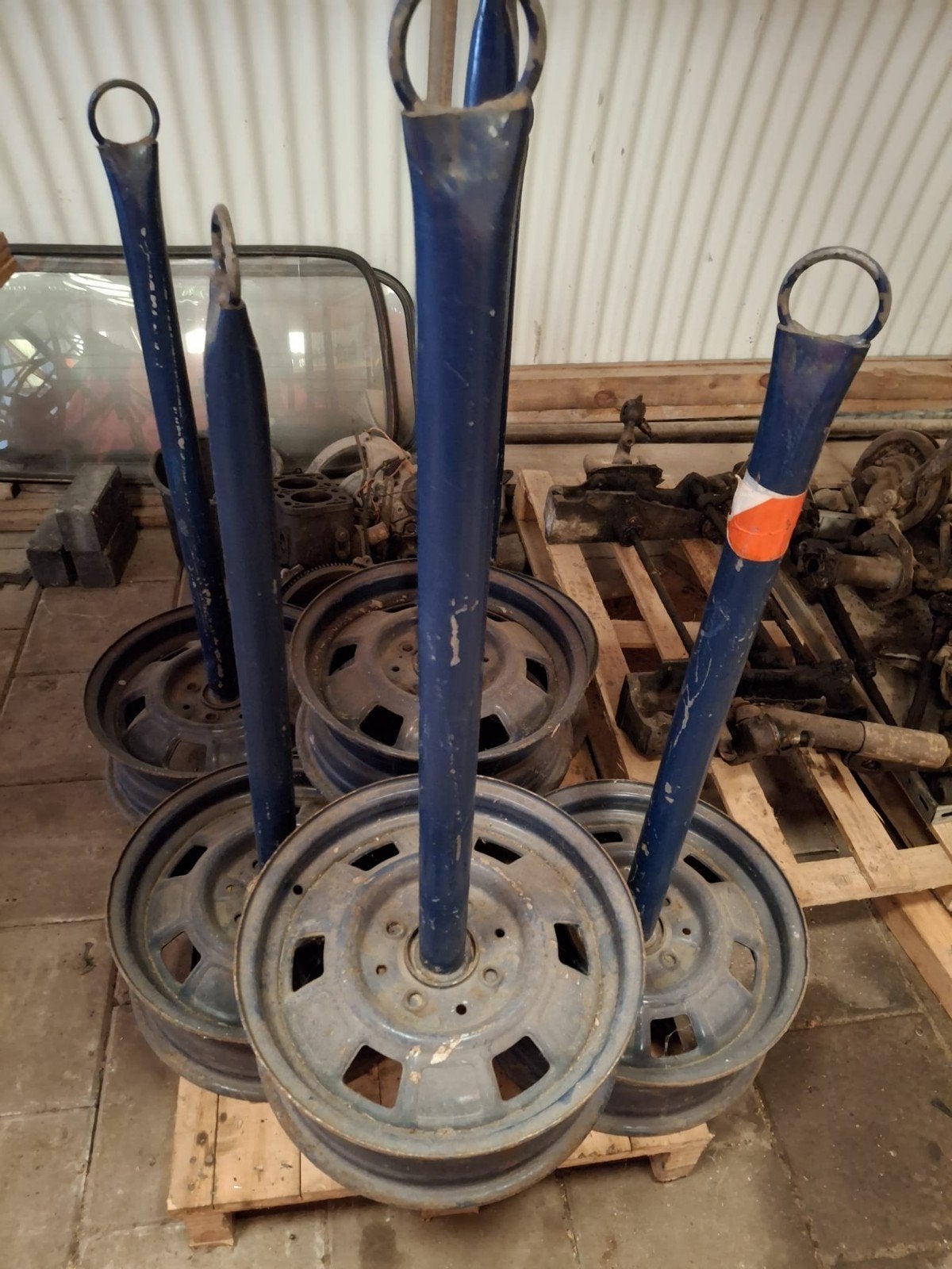 6 Afzetpaaltjes., Ophalen, Gebruikt, IJzer