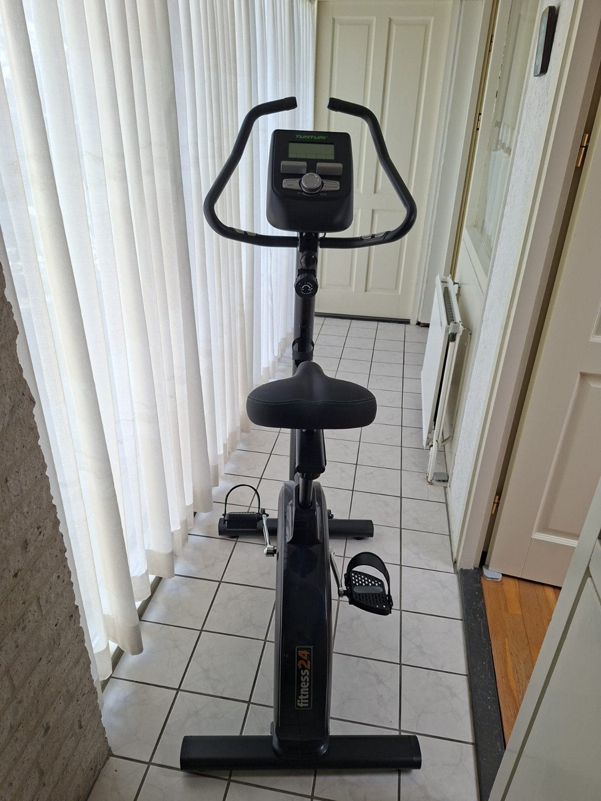 Nieuwe Tunturi F20, Sport en Fitness, Ophalen, Nieuw, Hometrainer