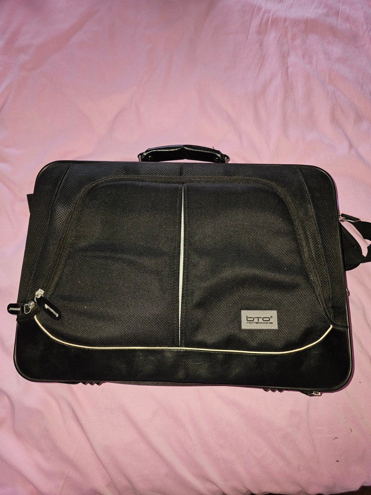 BTO Laptoptas / Aktetas - Zwart, 15.6 inch, Computers en Software, Ophalen of Verzenden, Gebruikt, Overige typen