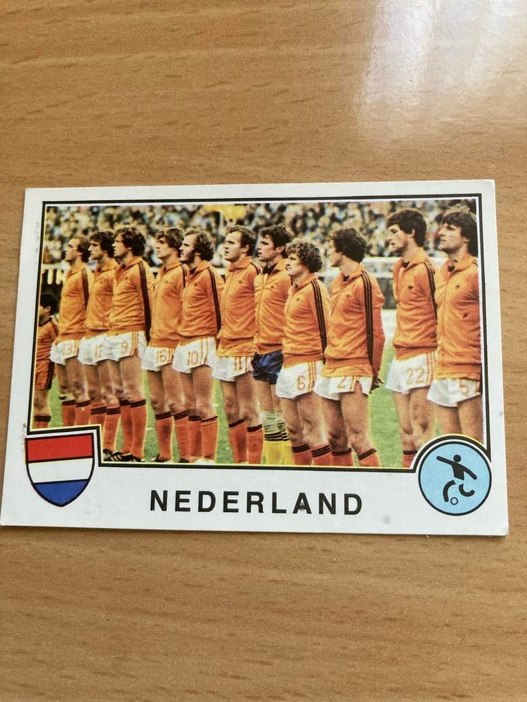 Panini sticker nr. 239 Nederland 82, Verzenden, Gebruikt, Sticker