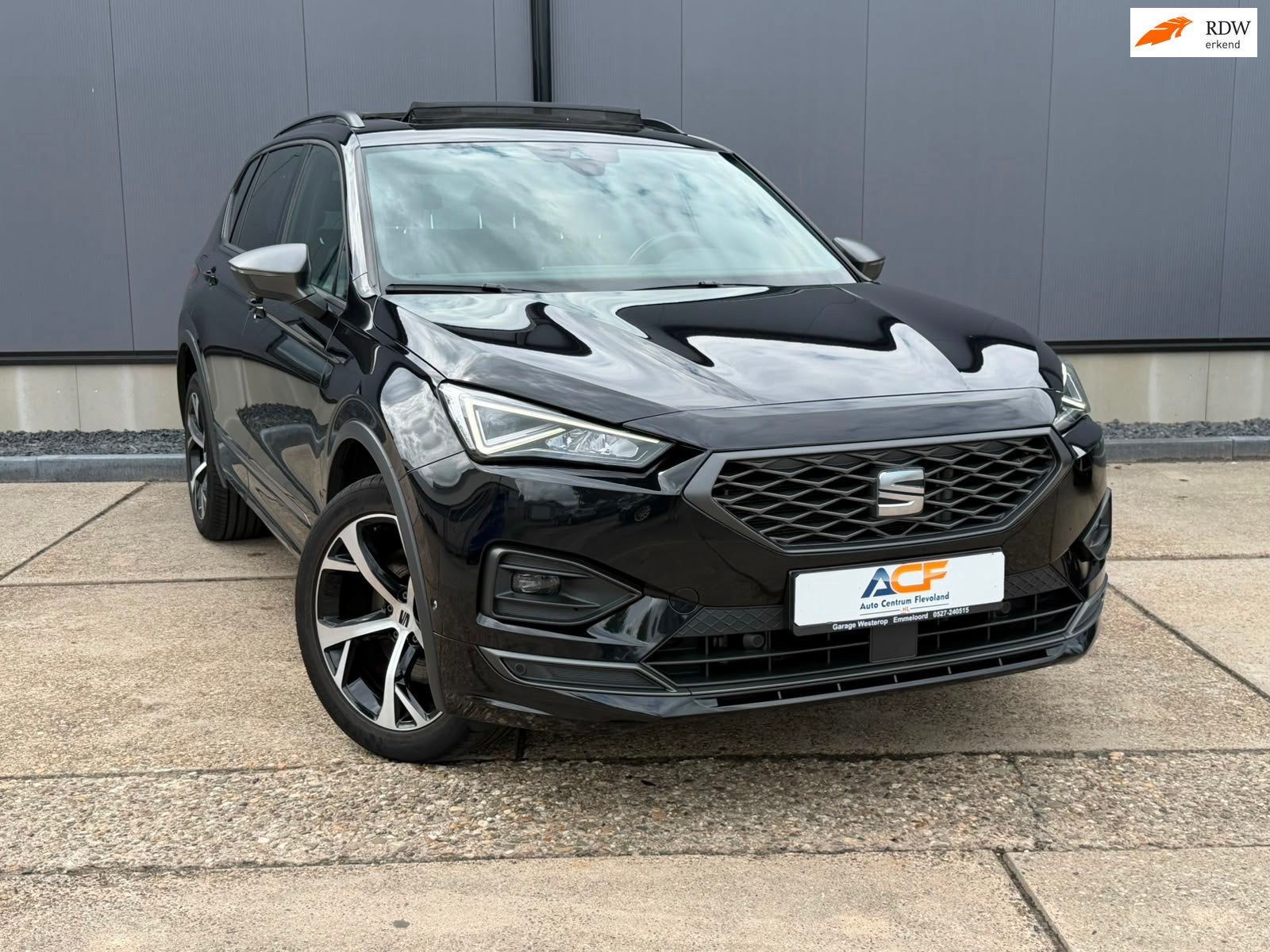 Seat Tarraco 1.4 TSI e-Hybrid PHEV FR Business Leer / trekha, Zwart, 4 cilinders, Adaptive Cruise Control, Zwart