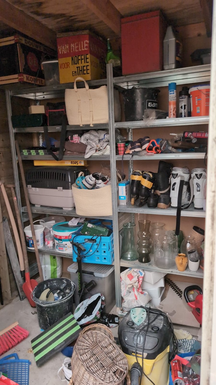 Stellingkasten; opbergrekken; voorraadkasten, Ophalen, Gebruikt