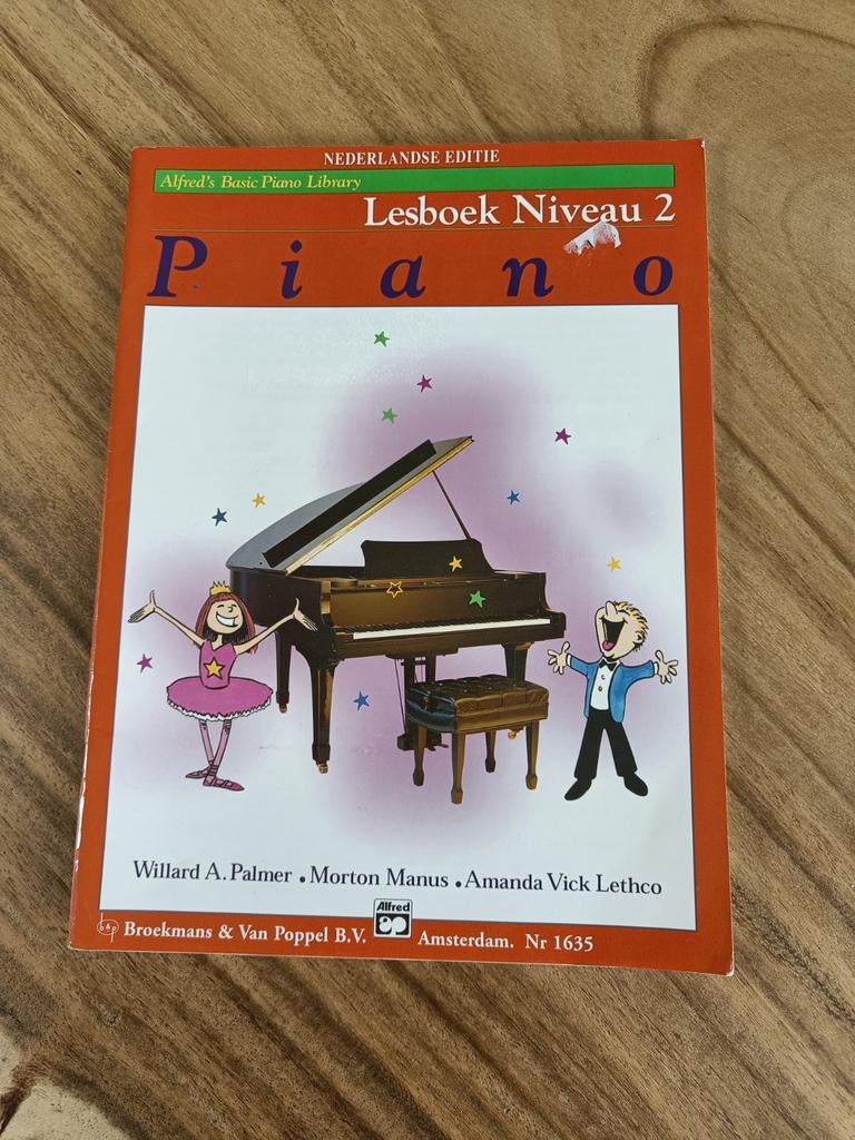 Alfred's basic piano library lesboek deel 2, Klassiek, Les of Cursus, Ophalen of Verzenden, Zo goed als nieuw