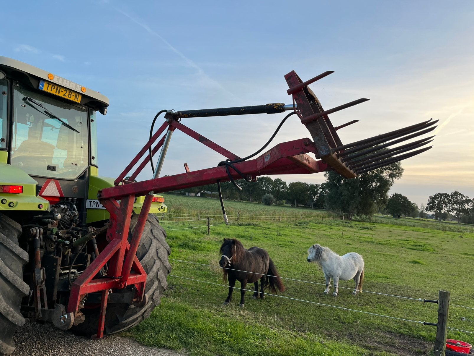 Wifo achterlader. Hydraulisch bediend, Ophalen, Beregening en Drainage