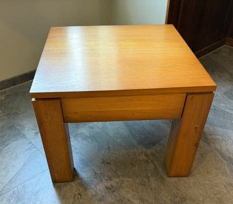 Vierkante bijzettafel met schuiflade - 60x60x46 cm, Ophalen, Gebruikt, Vierkant, 50 tot 100 cm