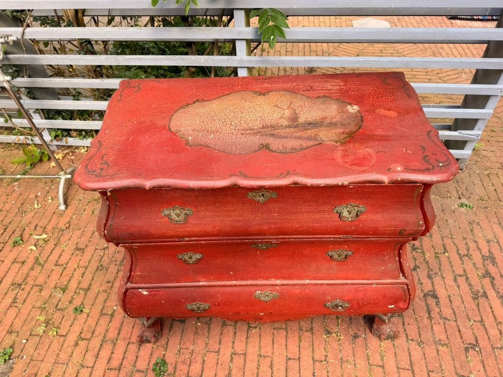 18de-eeuw Bombe commode, Ophalen