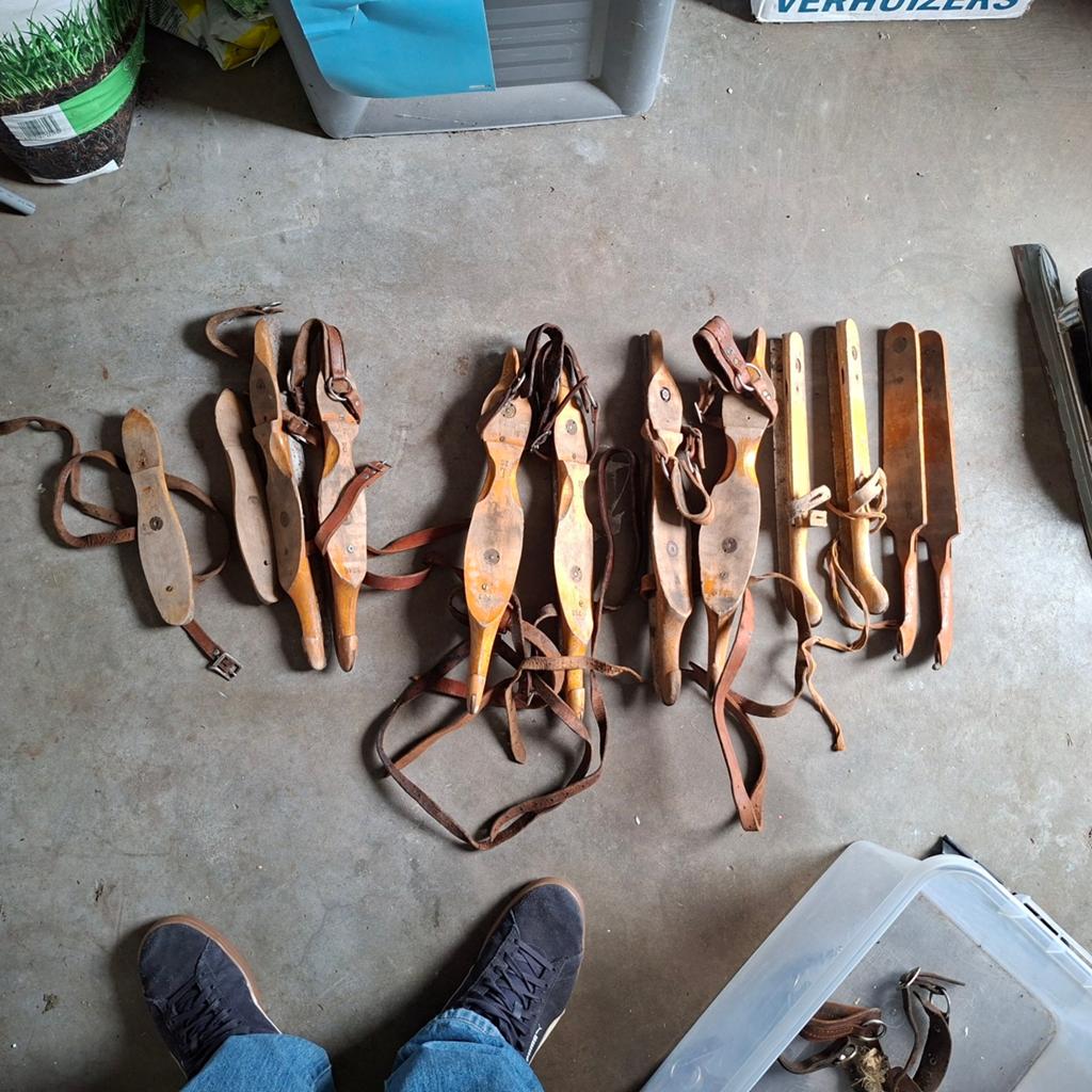 Vintage houten schaatsen met leren banden, Ophalen of Verzenden