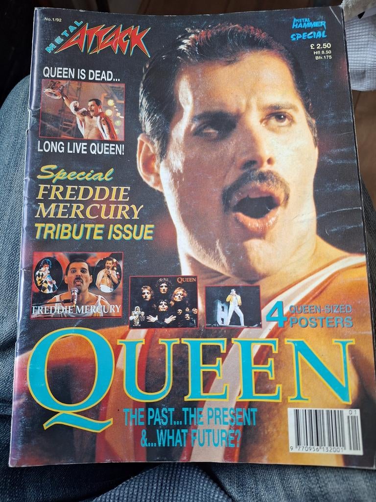 Special freddie mercury + 4 queen-sized posters, Boeken, Ophalen of Verzenden, Zo goed als nieuw, Artiest