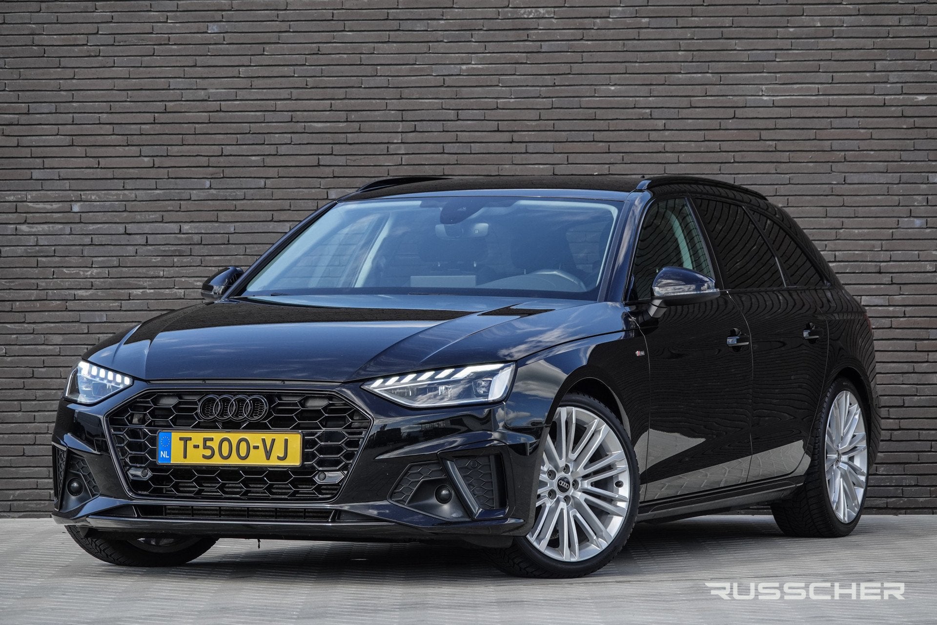 Audi A4 Avant 35TFSI 150Pk Aut. | S-Line | LED | Black Optie
