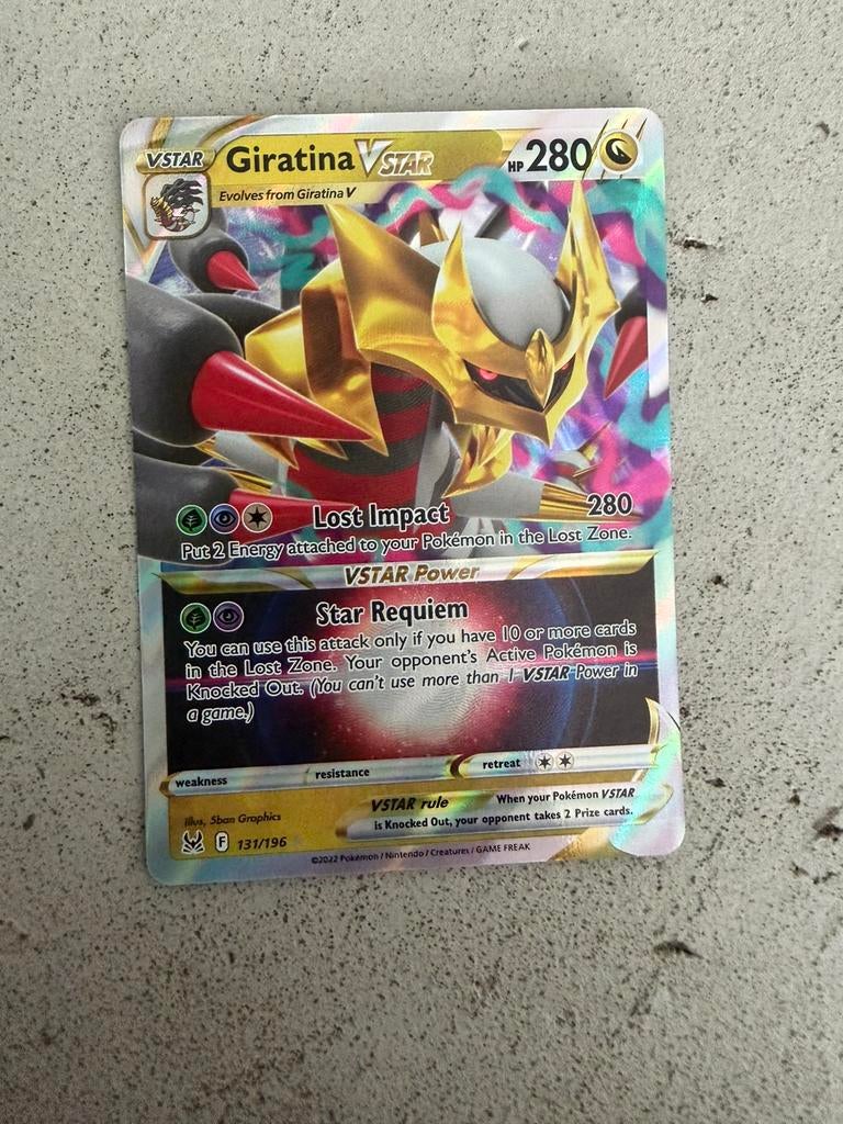 Giratina vstar 131/196, Ophalen of Verzenden, Zo goed als nieuw