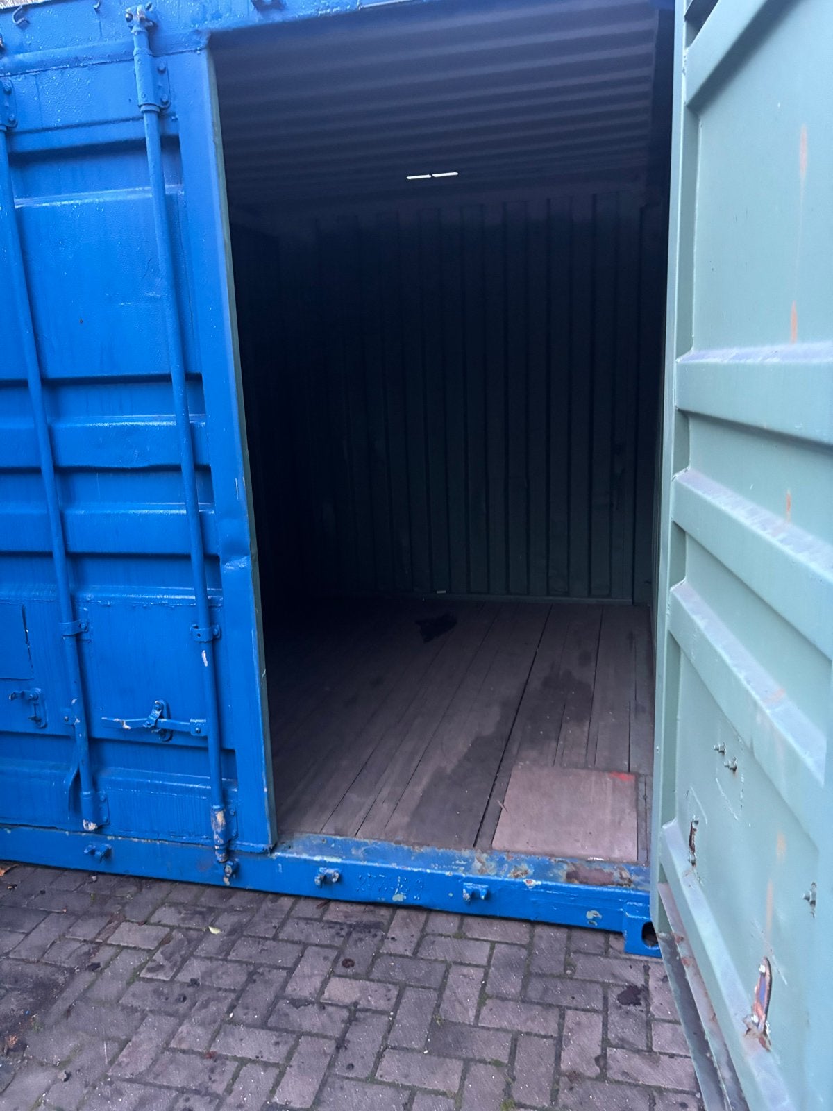 Gebruikte 10ft opslagcontainer hebben rooster in dak., Ophalen of Verzenden
