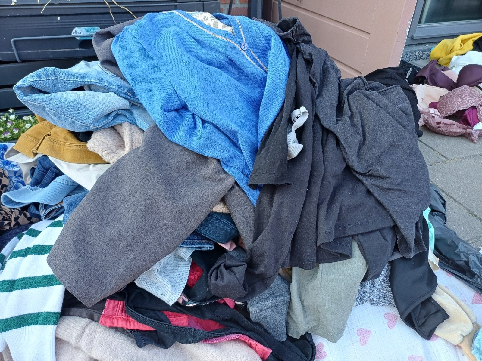 Dameskleding per kilo!, Kleding | Dames, Ophalen, A, A, A