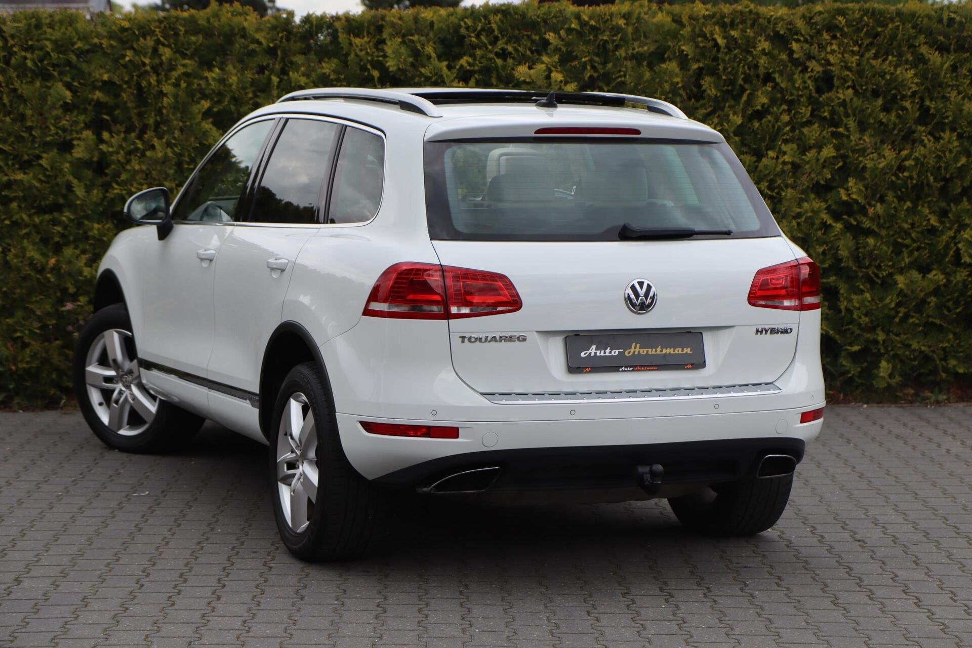 VW Touareg 3.0 TSI 380PK Hybrid  | Pano ️ | 35, Auto's, Automaat, Gebruikt, Beige, 2995 cc