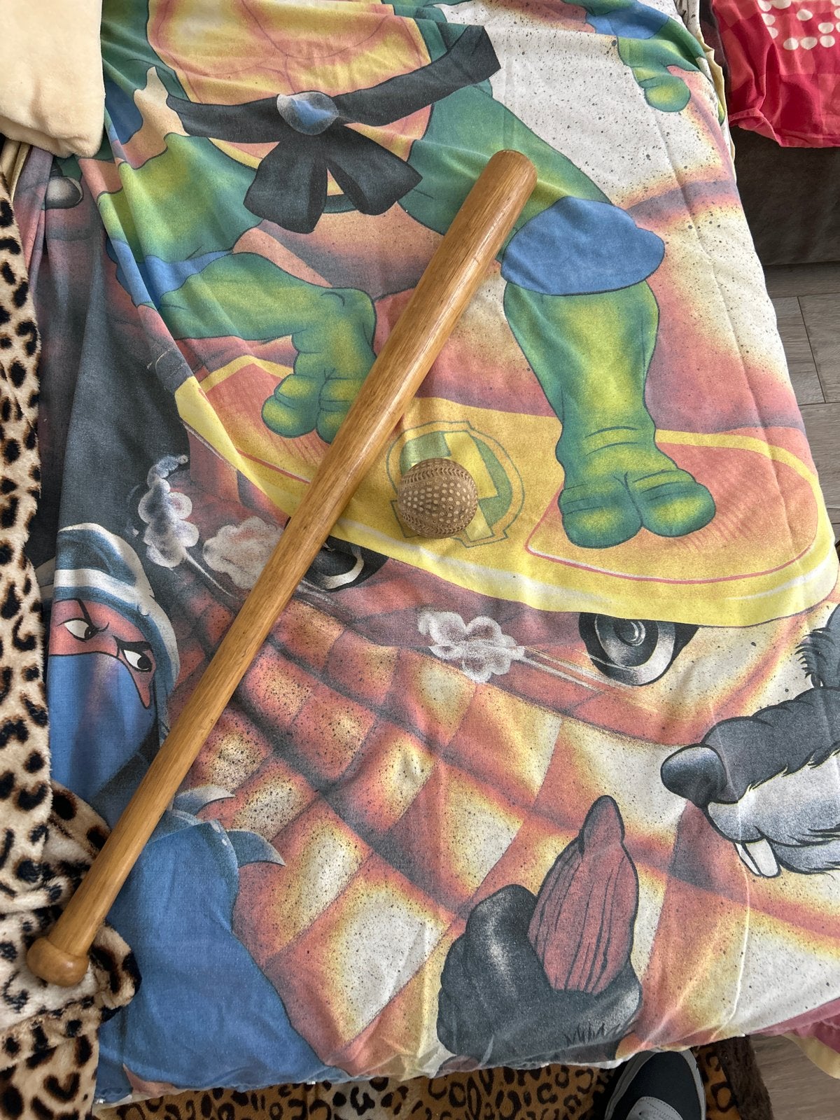 Houten honkbalknuppel met honkbal, Sport en Fitness, Honkbal en Softbal, Ophalen of Verzenden, Gebruikt, Honkbal, Knuppel
