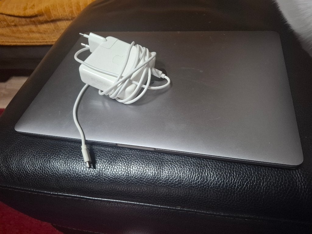 Macbook Pro 2017 (15 scherm defect) i7 16 GB DDR 512GB SSD, MacBook Pro, Gebruikt, 2 tot 3 Ghz, 512 GB