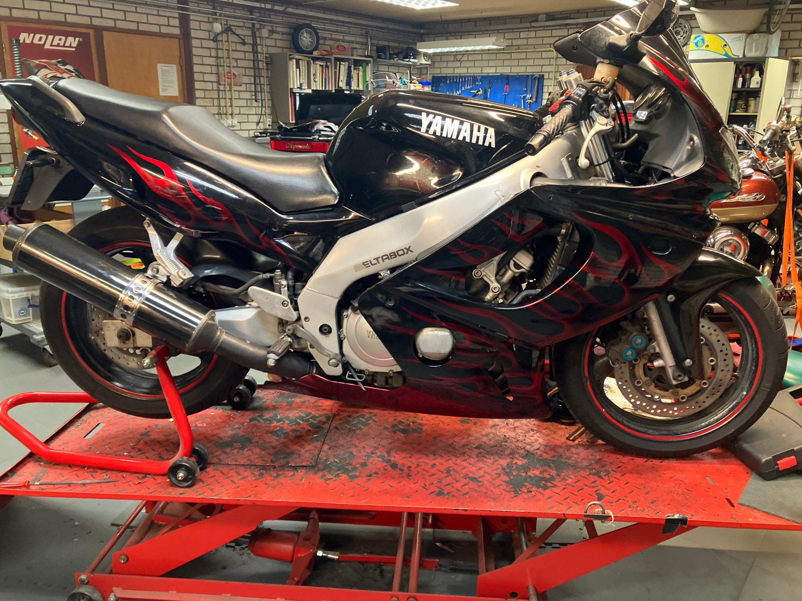 Yamaha YZF 600 Thundercat, 4 cilinders, Motorrijbewijs A, Gebruikt, Meer dan 35 kW