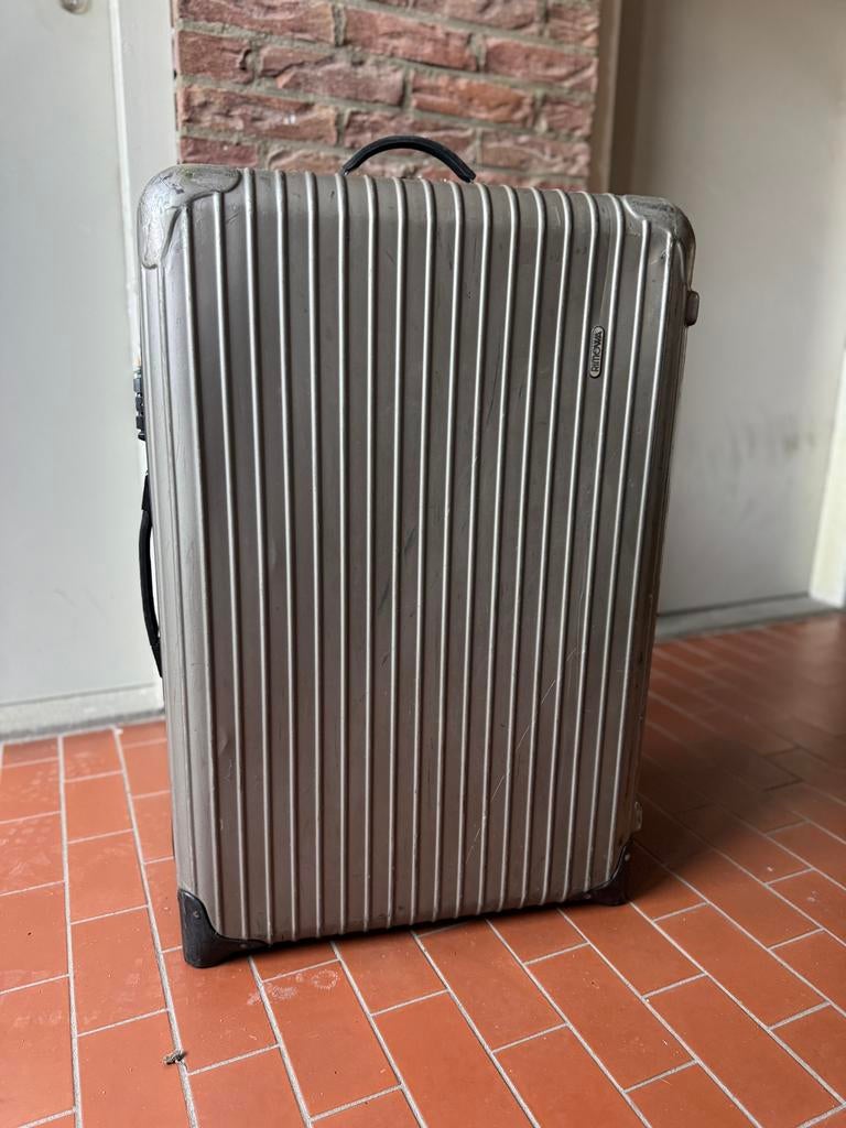 RIMOWA junk, Sieraden, Tassen en Uiterlijk, Koffers, Ophalen, Gebruikt, Metaal, Minder dan 50 cm