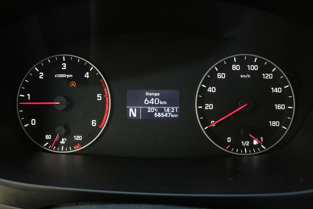 Hyundai H 300 H350 110KW L2H2 | Trekhaak | RIJKLAAR, 13 km/l, 3000 kg, Wit, Bedrijf
