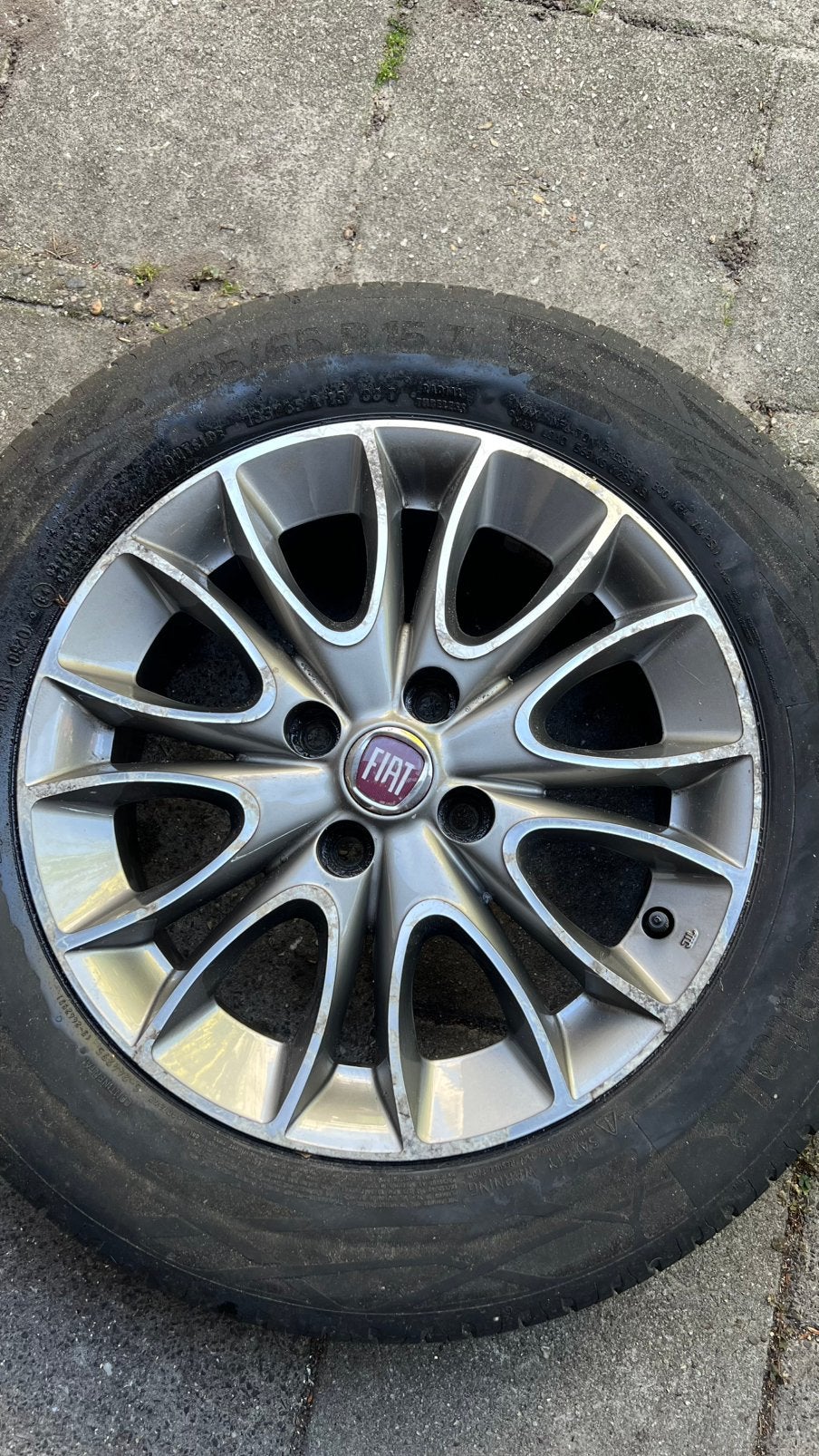 Fiat velgen + banden 4x (1 lek), Auto diversen, Wieldoppen, Ophalen, Gebruikt