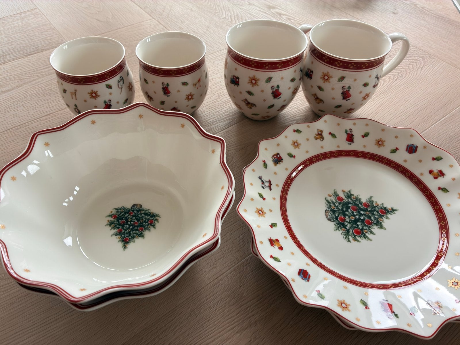 villeroy en boch kerstservies toy's delight, Ophalen, Villeroy & Boch, Zo goed als nieuw, Overige stijlen
