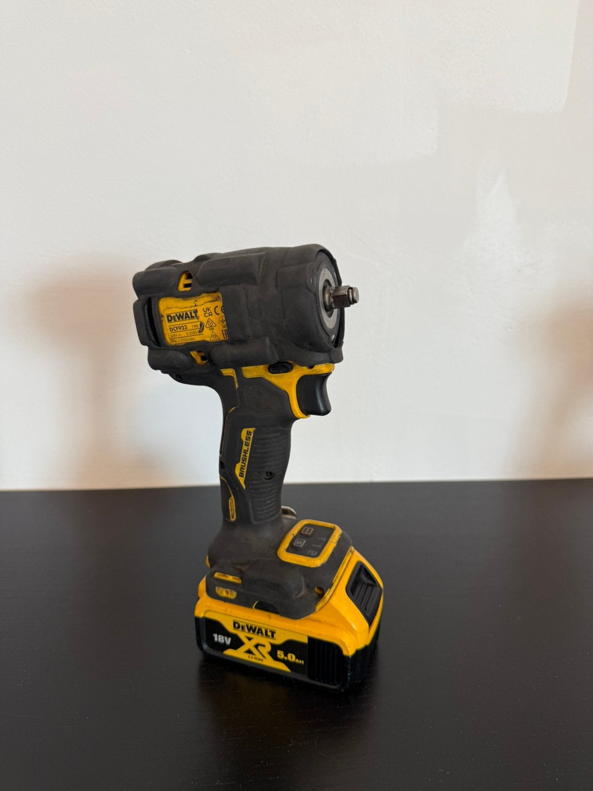 DeWalt DCF923 Slagmoersleutel 18V XR Brushless, Verzenden, Gebruikt, 600 watt of meer, Overige typen