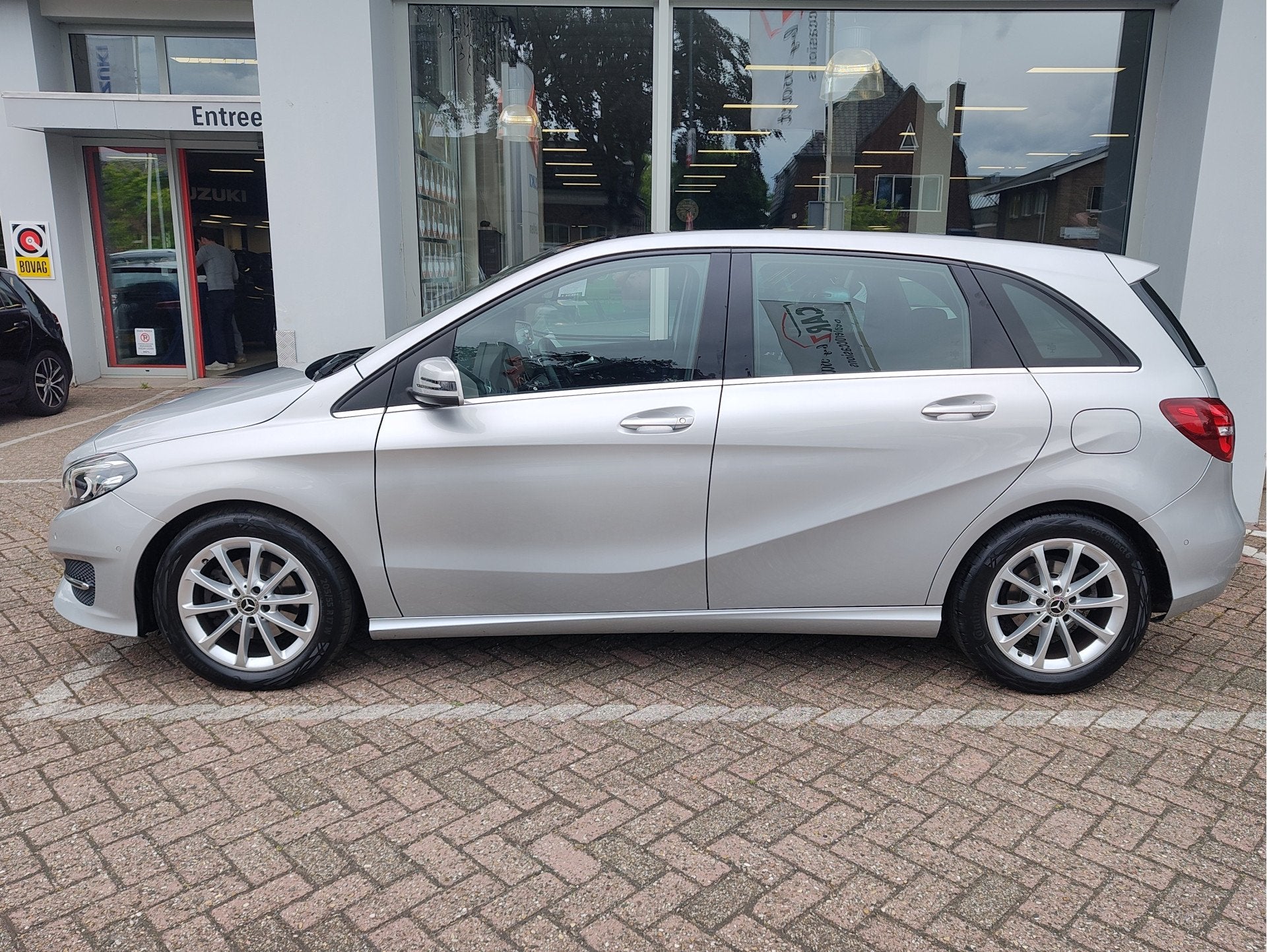 Mercedes-Benz B-Klasse 200 PRESTIGE AUTOMAAT Pano | Dodehoek, Gebruikt, 1595 cc, Bedrijf, 19 km/l