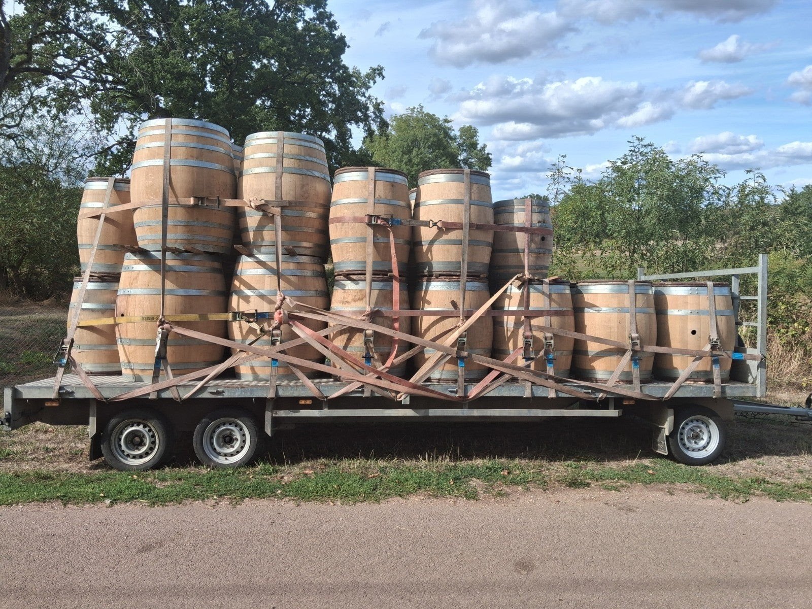 Eiken regentonnen en plantenbakken WIJNVATEN 228 L T/M 500 L, 150 liter of meer, Ophalen, Zo goed als nieuw, Hout