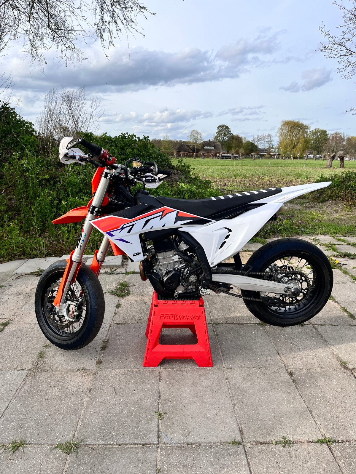 KTM SMR450 2023 Supermoto, Zo goed als nieuw, Ophalen, 450 cc, Overige merken