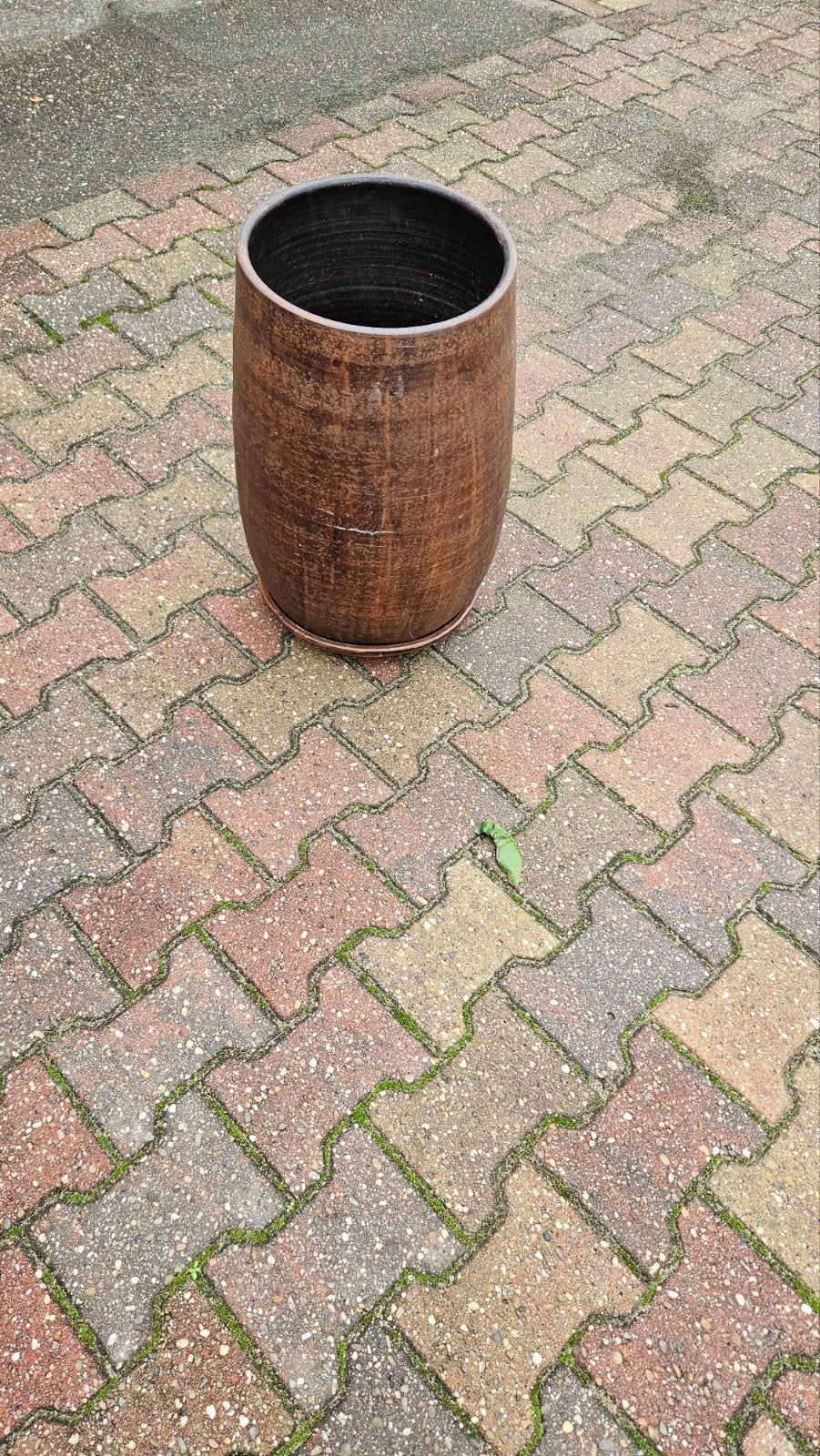 Bloempot met schaal 53 hoog 28 doorsnede

53 cm hoog 
28 cm, Rond, Zo goed als nieuw, Aardewerk, 40 tot 70 cm